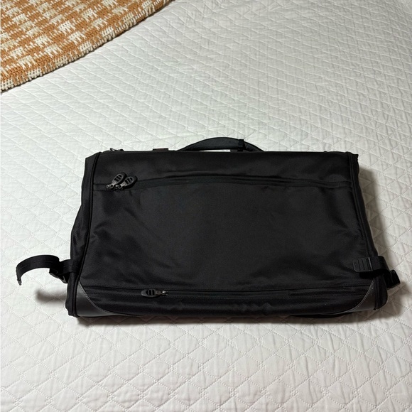 Tumi T-tech Tri-Fold Travel Garment Carryon Bag - Picture 11 of 14